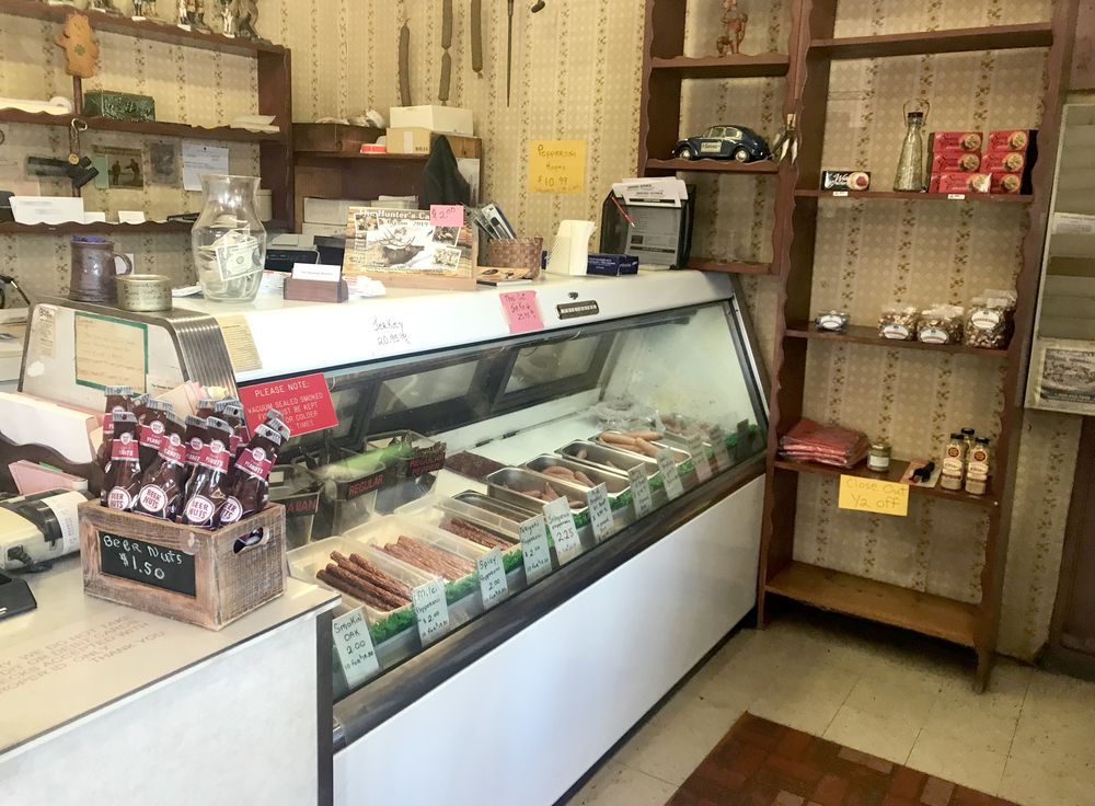 Milwaukie Retail Opportunity: 18893 SE McLoughlin Blvd, Portland, OR 97267